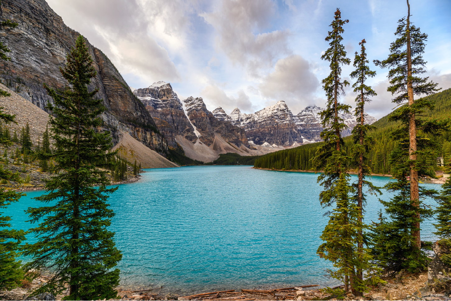 Moraine Lake Daytime Moraine Lake Alberta Daytime