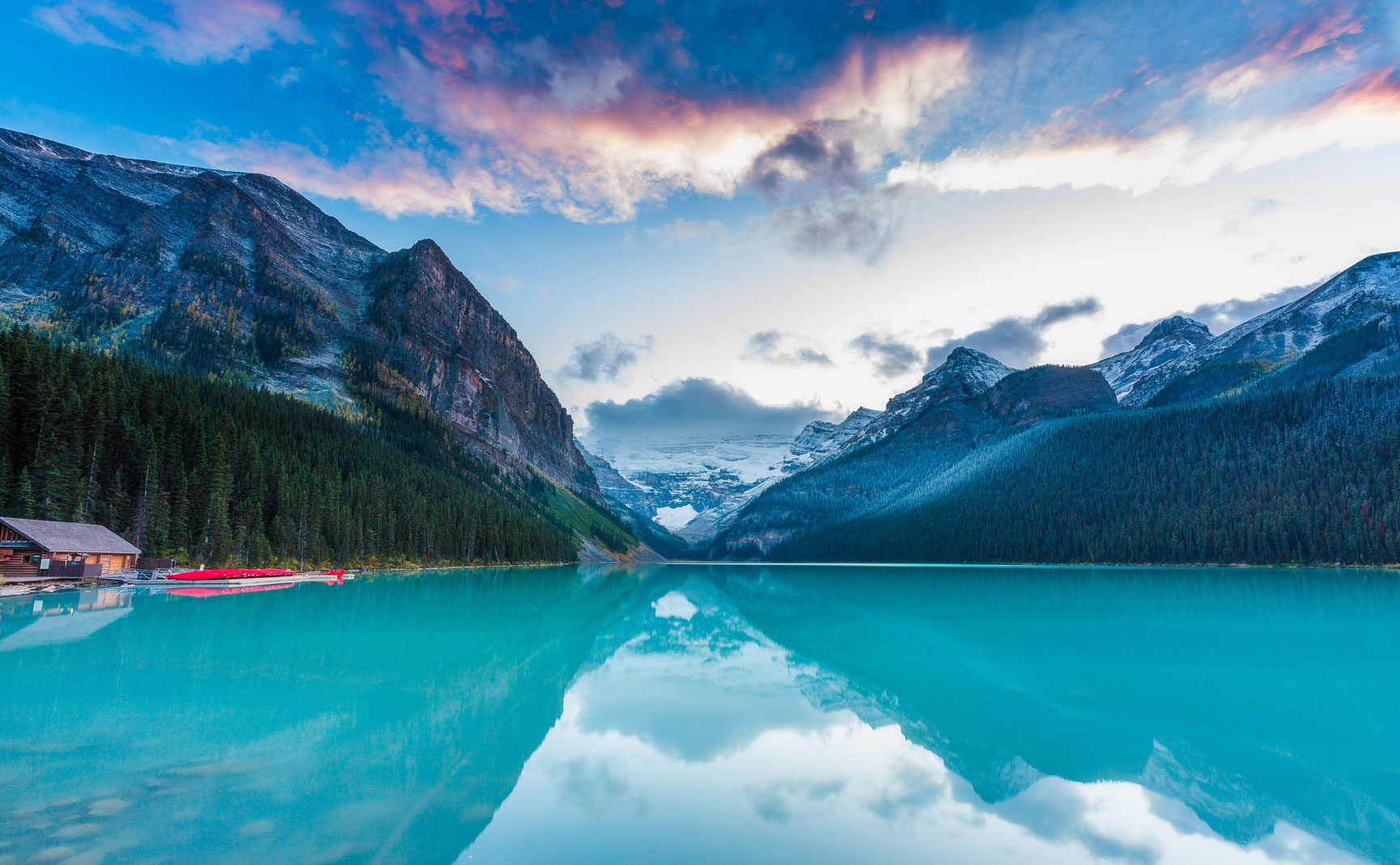 Moraine Lake Alberta Daytime